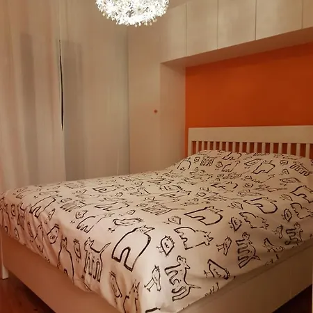 Quiet Centre With Large Balcony Lejlighed *