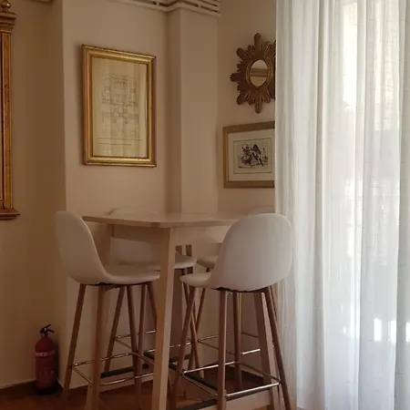 Quiet Centre With Large Balcony Apartamento Tessalónica