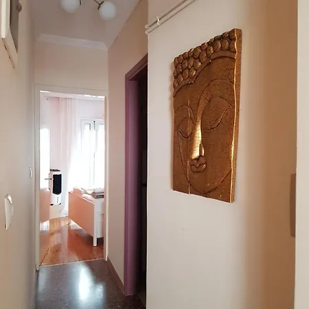 Apartment Quiet Centre With Large Balcony *