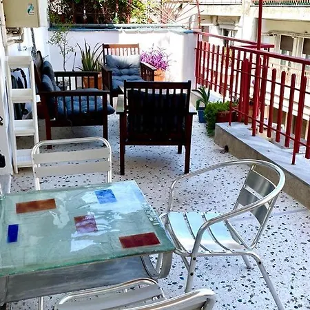 Apartment Quiet Centre With Large Balcony *